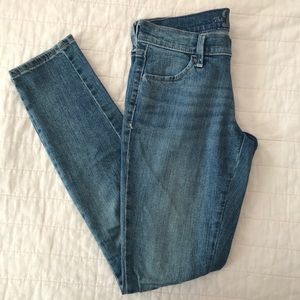 Old Navy Skinny Jeans (The Diva)